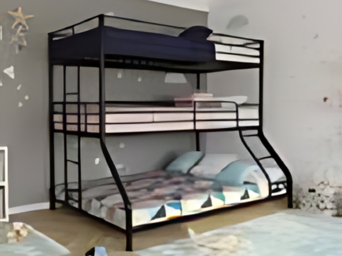 3 Tier metal bunk bed in Mumbai